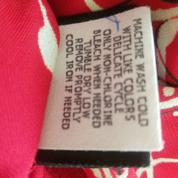 Red Black White VINTAGE STUDIO Skirt. Size M. 100% polyester. - Picture 12 of 12